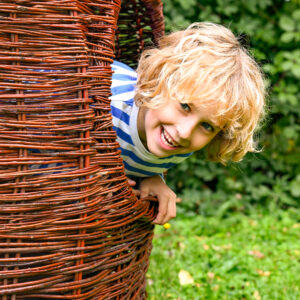 Spielhaus für Kinder aus Korbweide